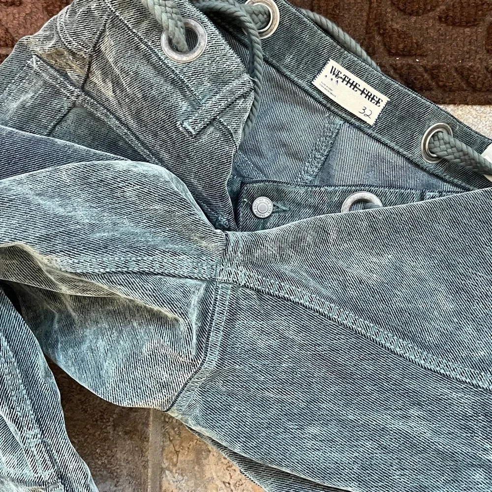 Free People We The Free Moxie Flocked Pull-On Barrel Jeans 32 NWT